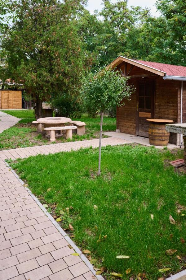 Kölcsey Vendégház Hódmezővásárhely Exterior foto